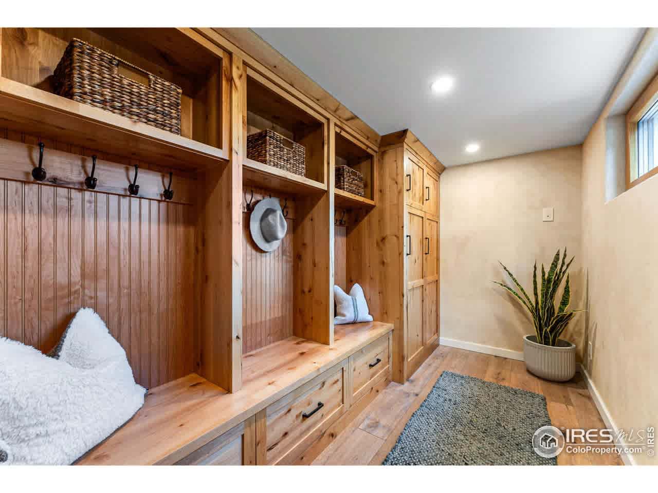 listing-thumbnails