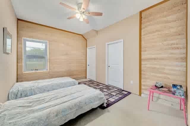 listing-thumbnails