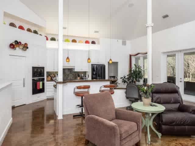 listing-thumbnails