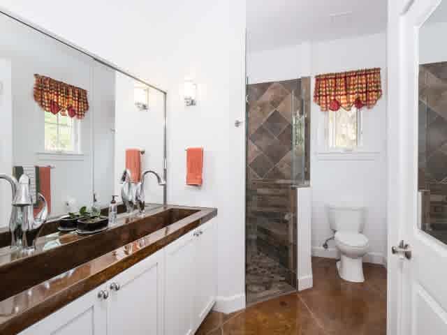 listing-thumbnails