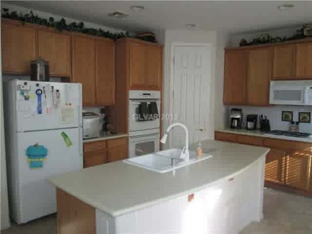 listing-thumbnails