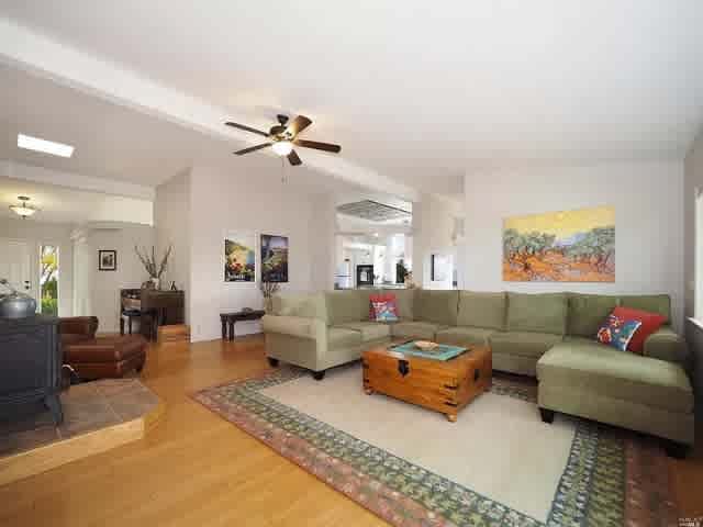 listing-thumbnails