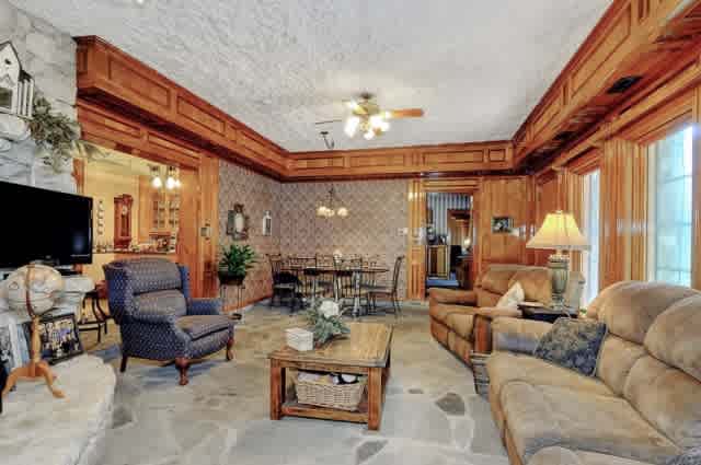 listing-thumbnails