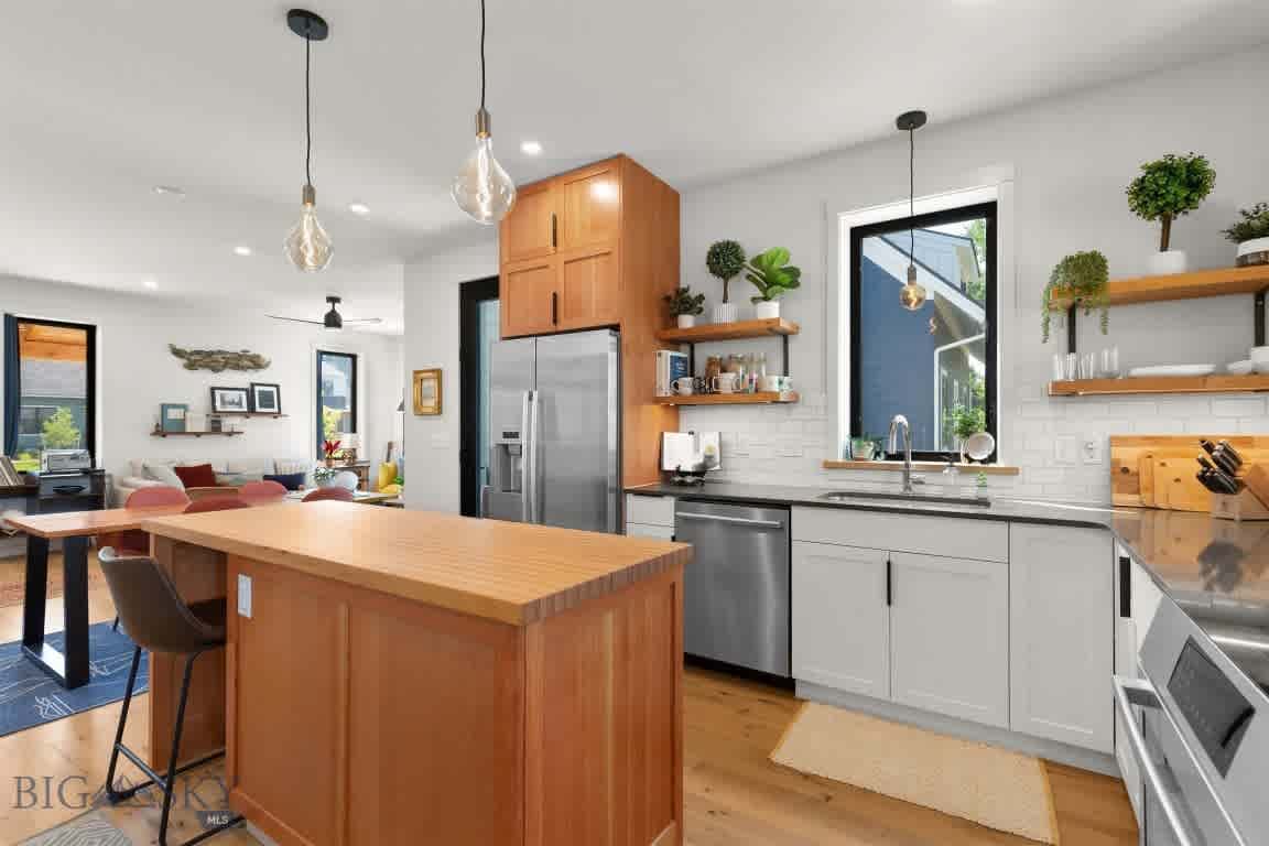 listing-thumbnails