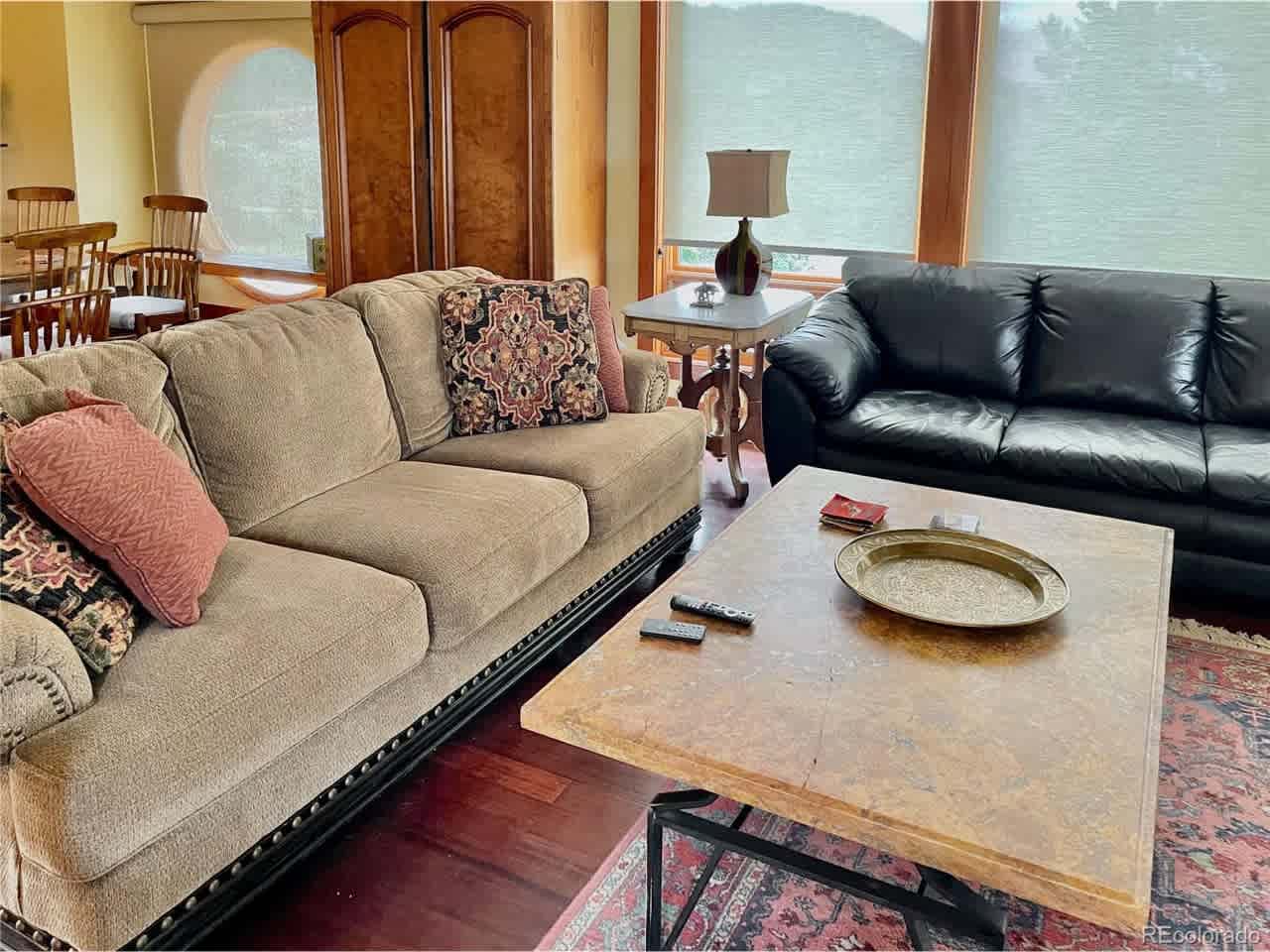 listing-thumbnails