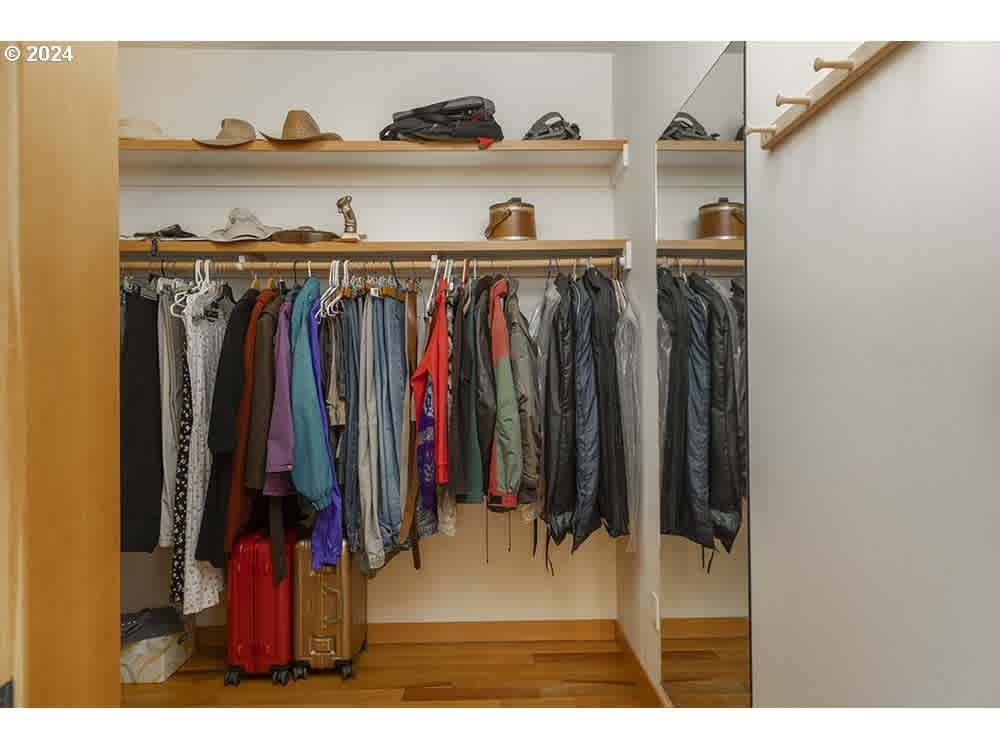 listing-thumbnails