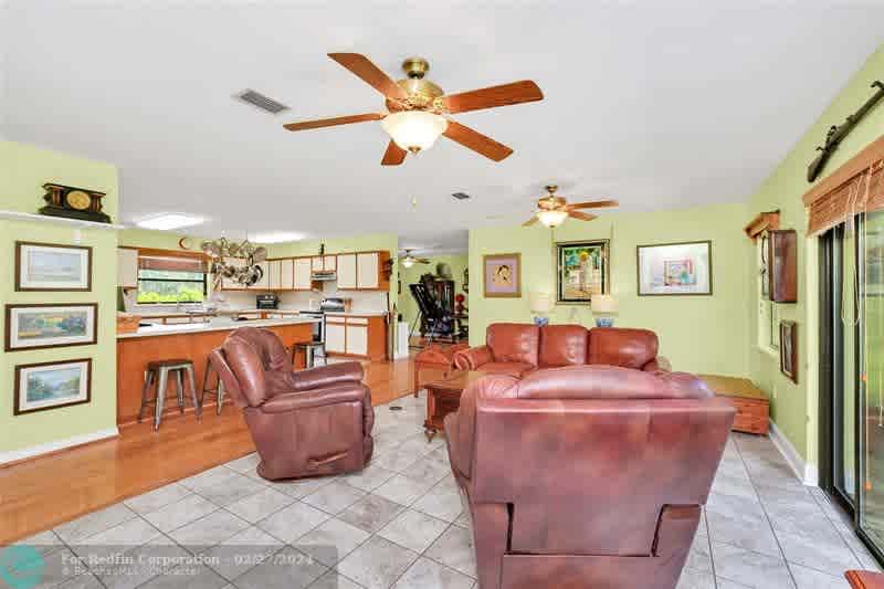 listing-thumbnails