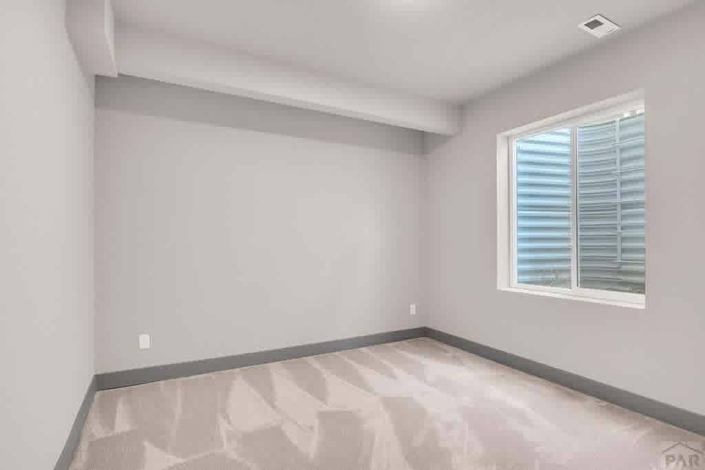 listing-thumbnails