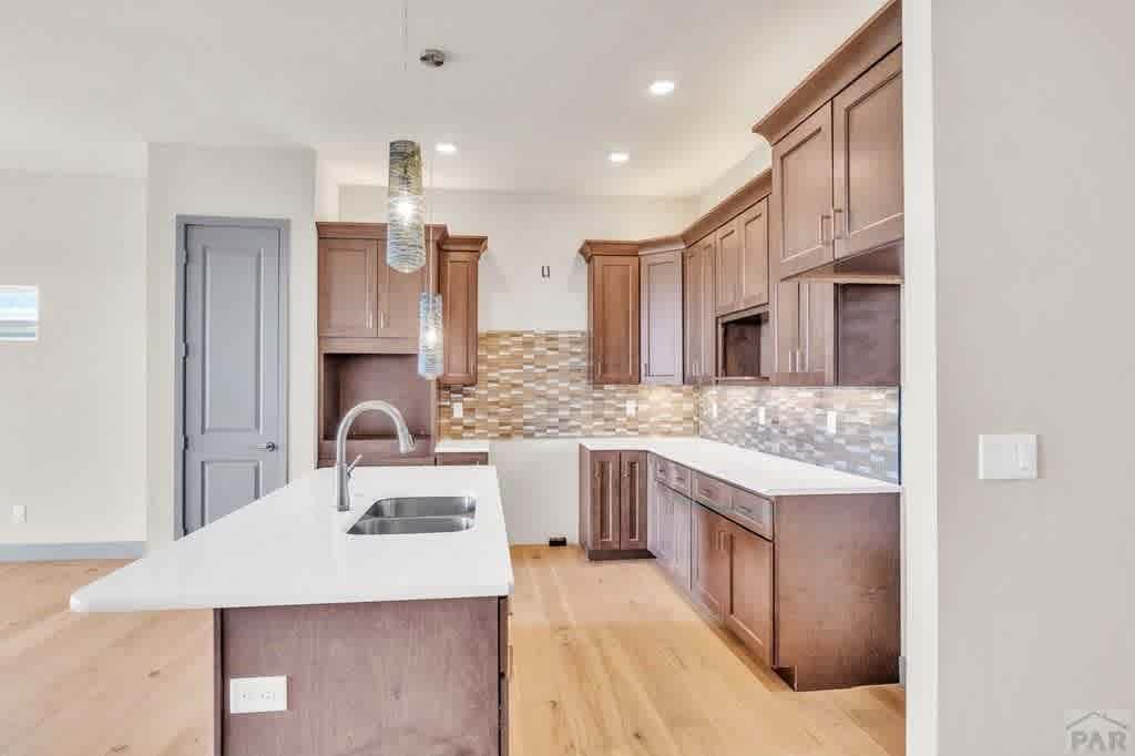 listing-thumbnails