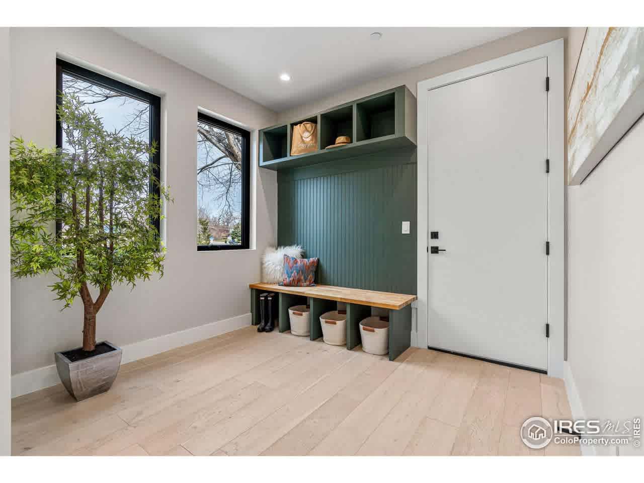listing-thumbnails