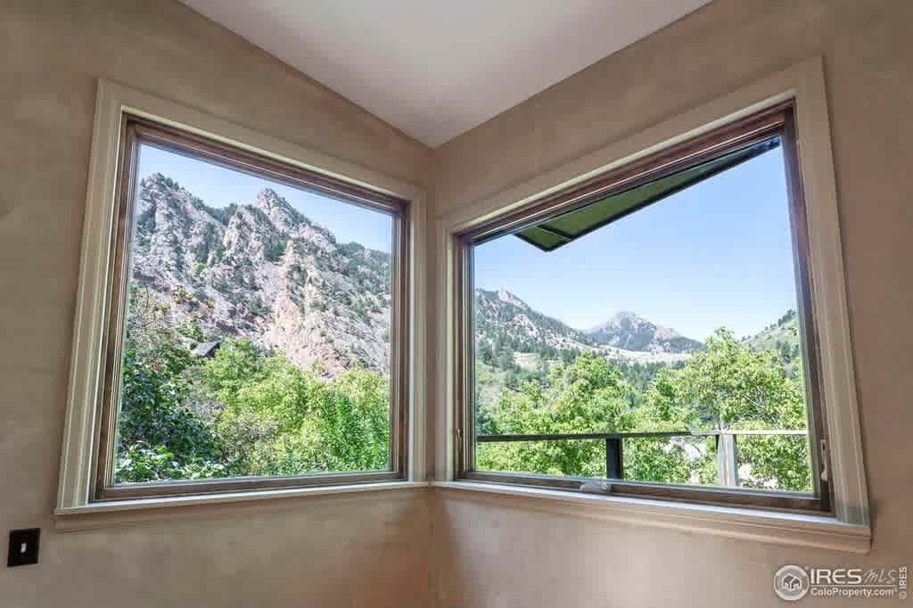listing-thumbnails