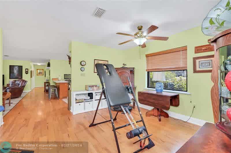 listing-thumbnails