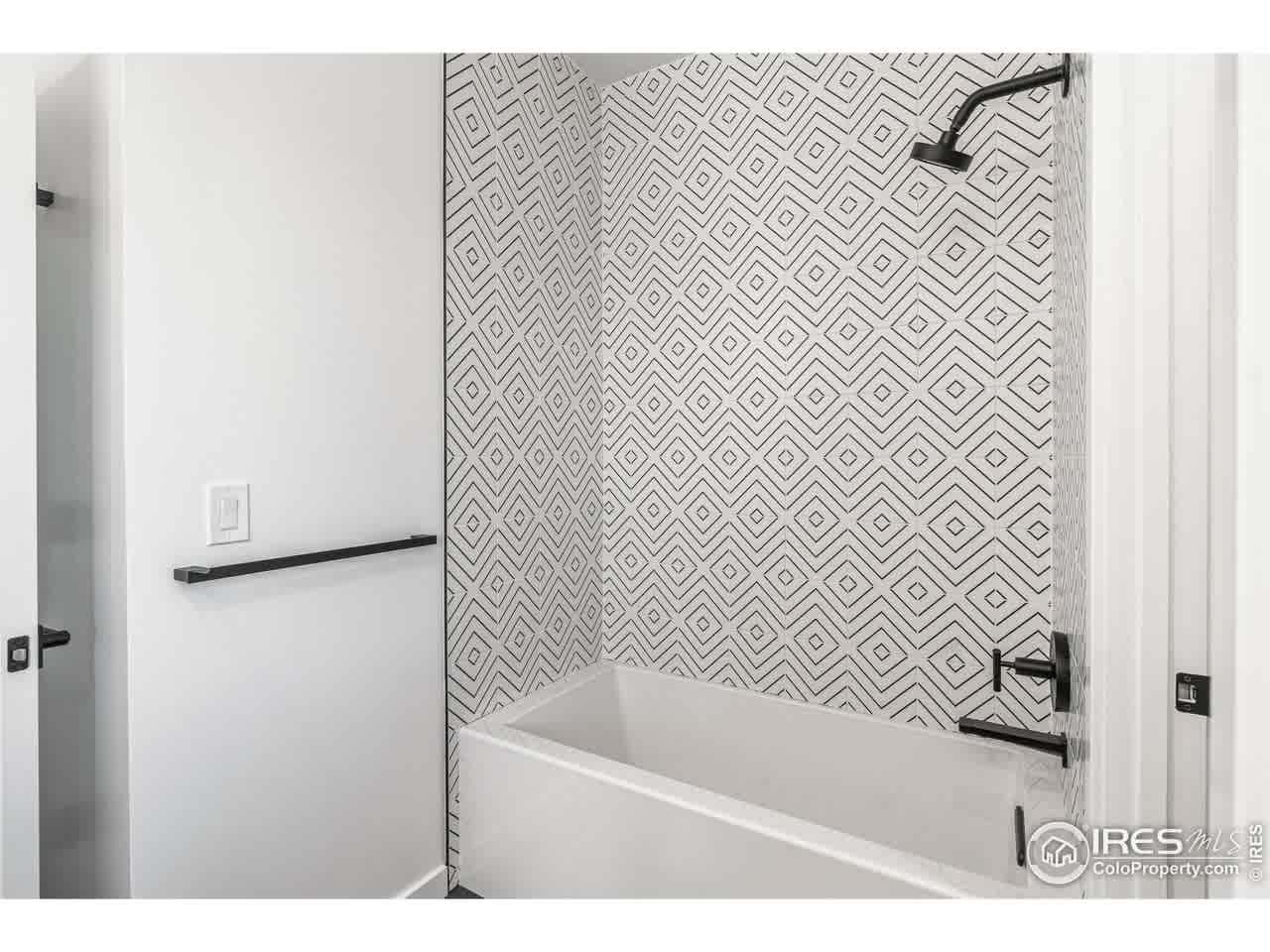 listing-thumbnails