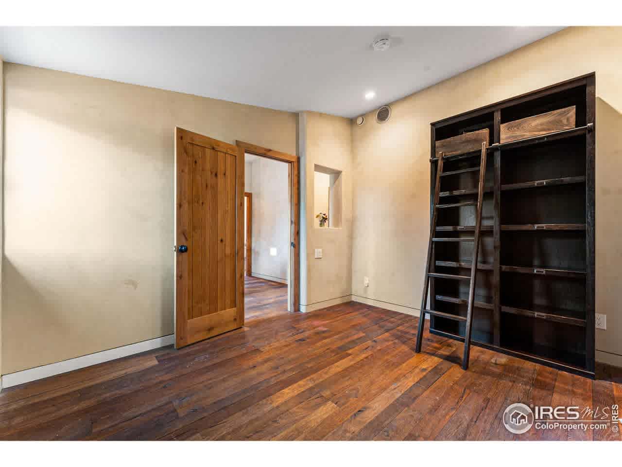 listing-thumbnails