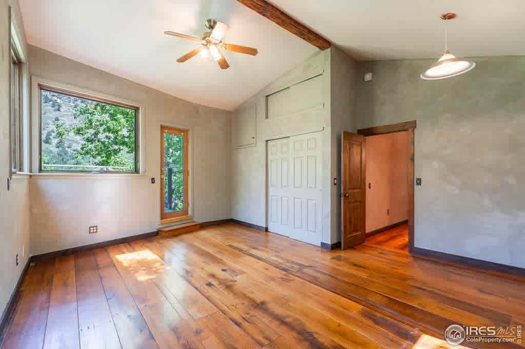listing-thumbnails