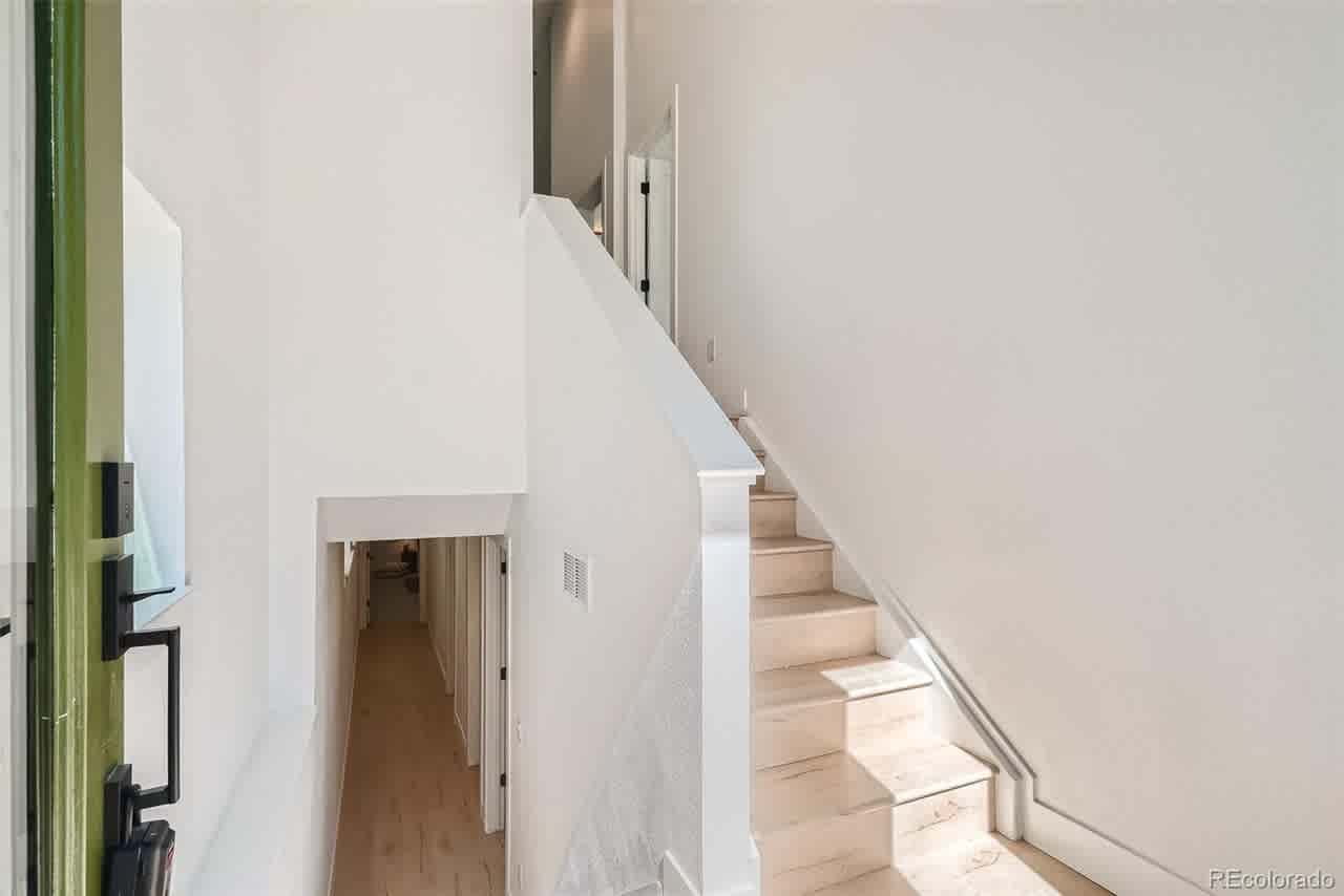 listing-thumbnails