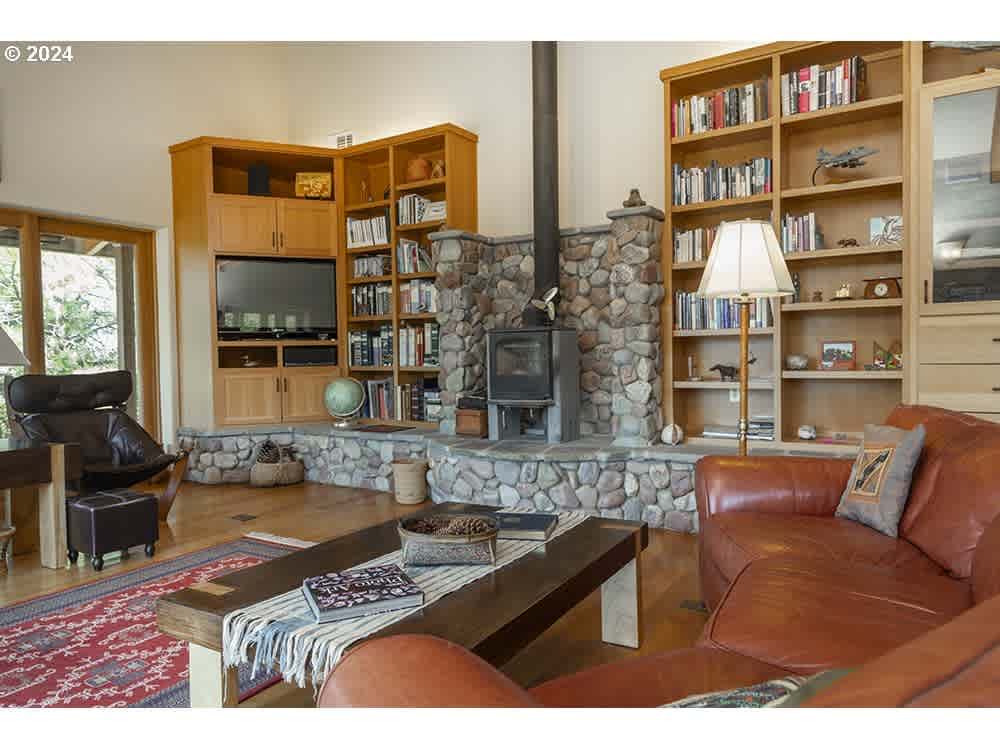 listing-thumbnails
