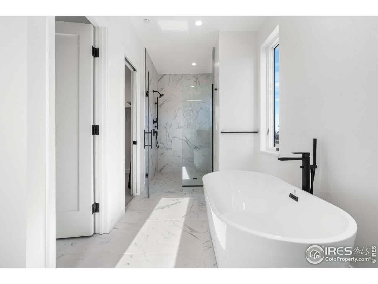 listing-thumbnails