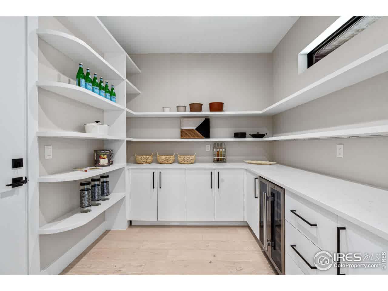 listing-thumbnails