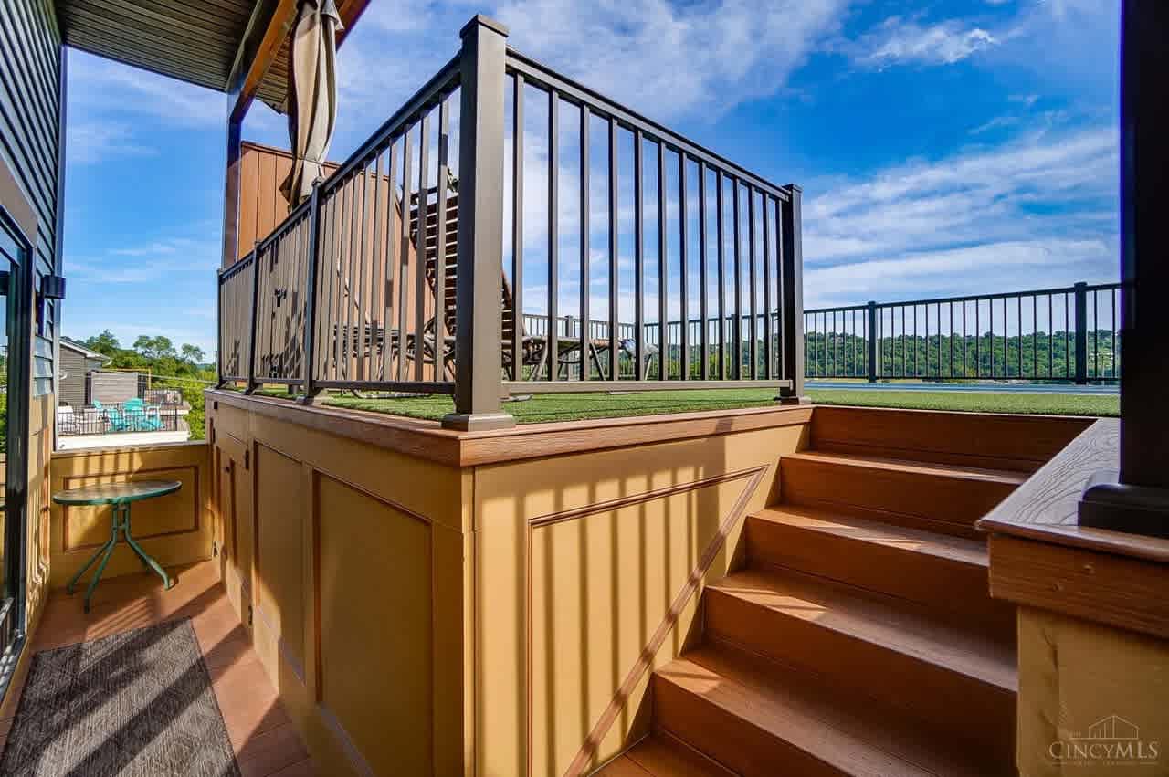 listing-thumbnails
