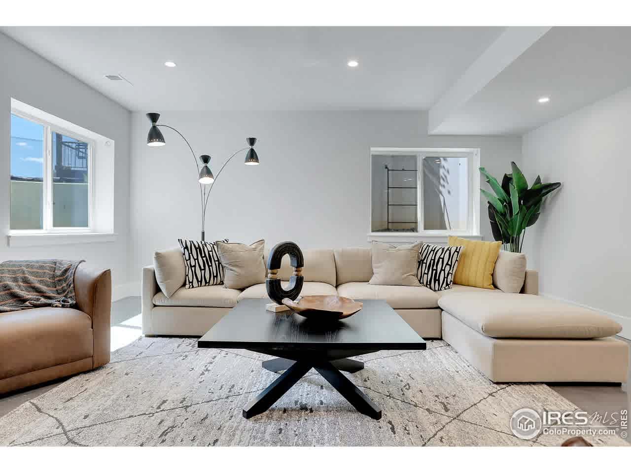 listing-thumbnails