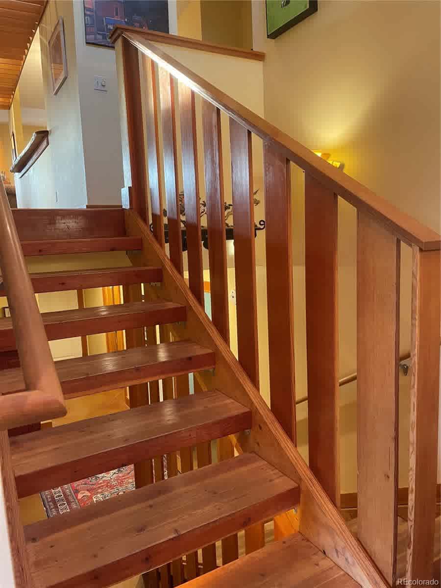 listing-thumbnails