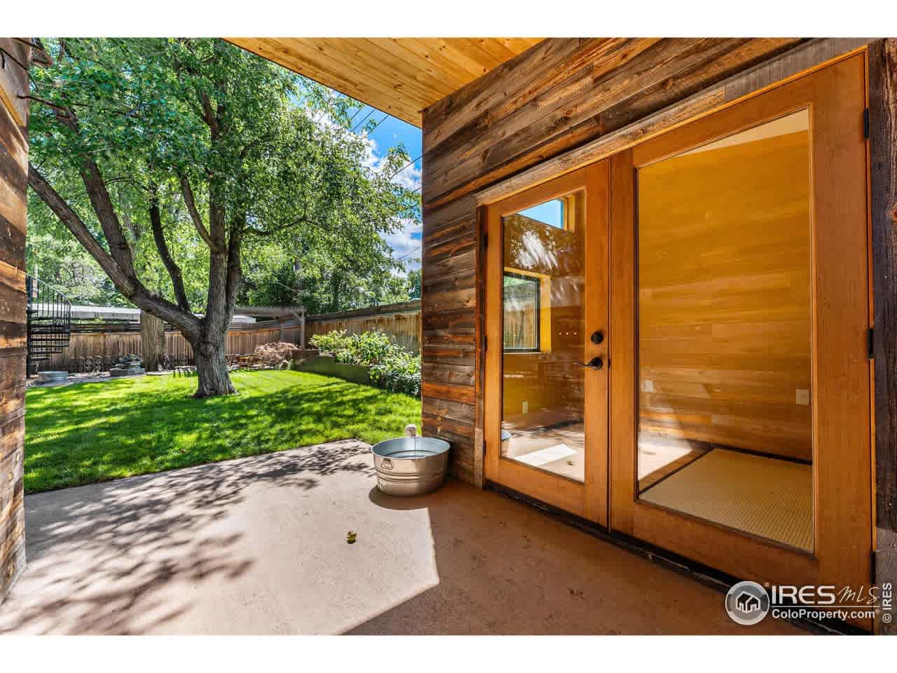 listing-thumbnails
