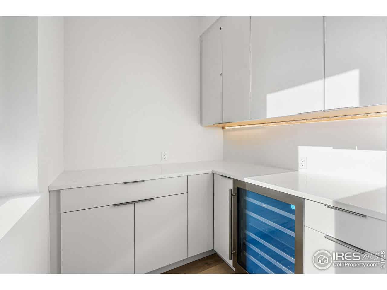 listing-thumbnails